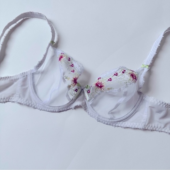 [SOLD] FREYA Embroidered White Unlined Underwire Bra 30DD - Picture 10 of 13